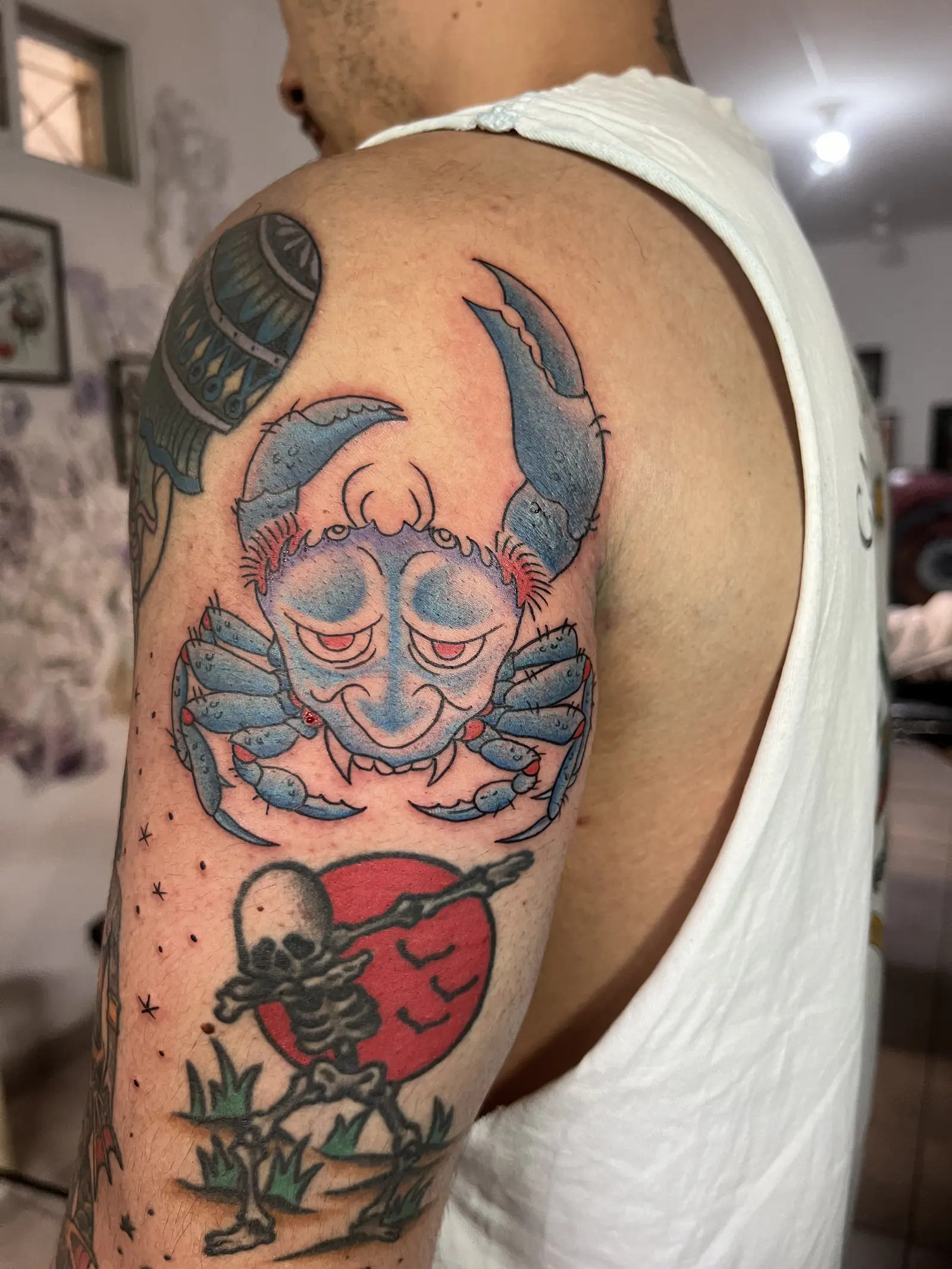 Tatuaje Neo-tradicional por Holly Tattoo 13 — pieza 02